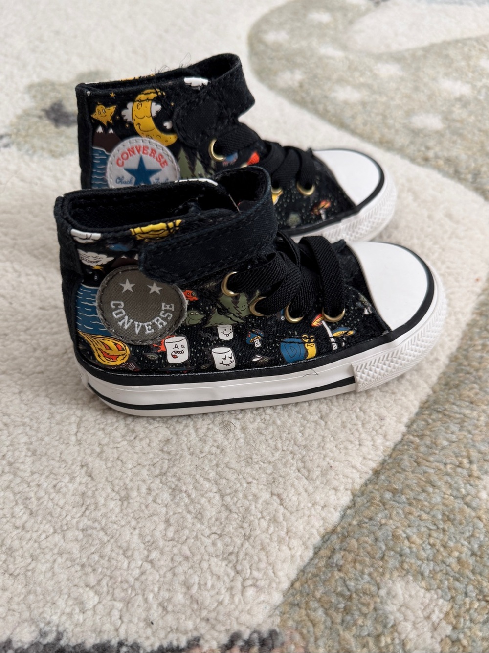 Converse Chuck Taylor Kids High Top Sneakers